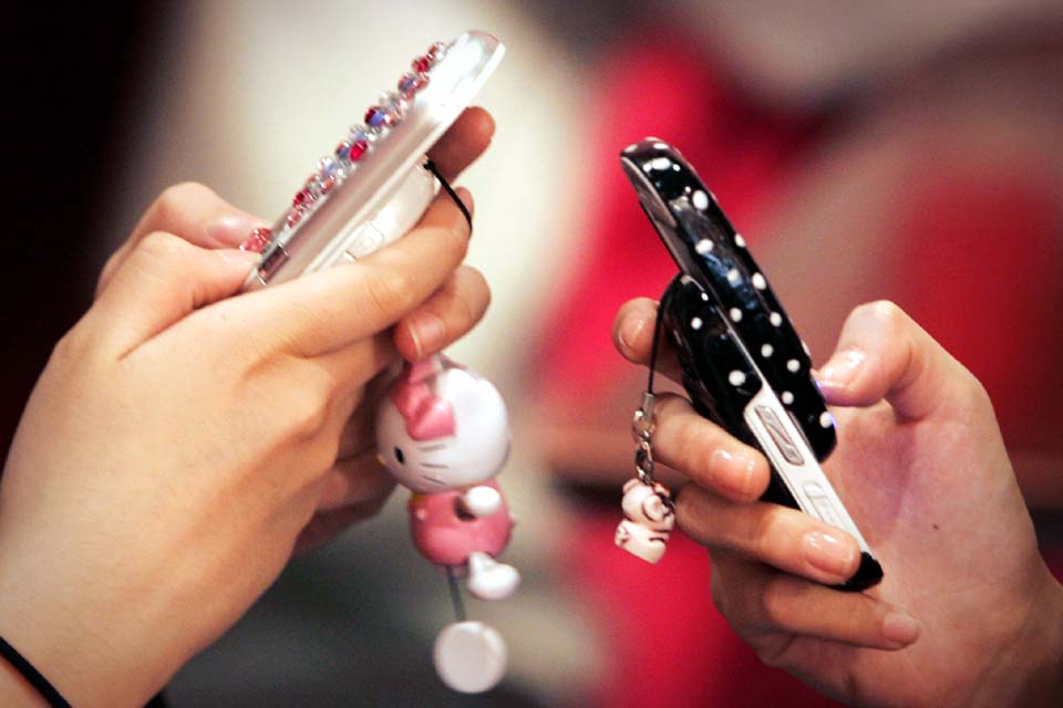 Hey, Parents. How Texting Makes Your Teen Smarter Is Sort of Shocking.