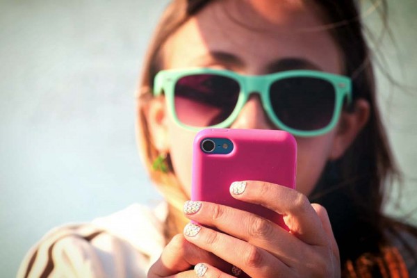 Do You Know ‘The Best Time’ to Give Your Kid a Phone? This Mom Says She Does.